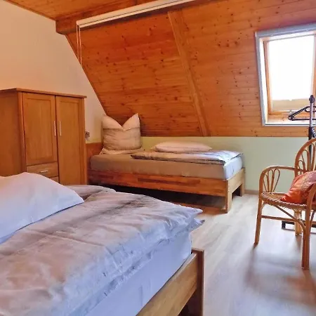 Blauregen Daire Uckeritz